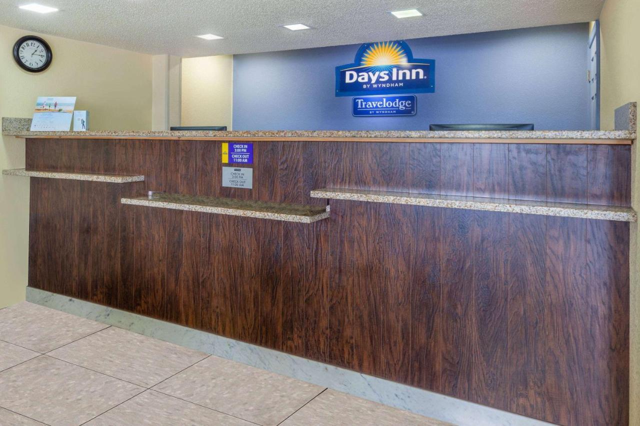Travelodge By Wyndham Charles Town - Harpers Ferry Екстер'єр фото